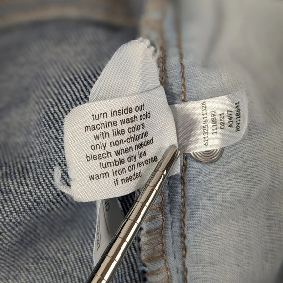 Lane Bryant FLEX magic waistband Signature Fit mid rise boyfriend midi short - Picture 5 of 12